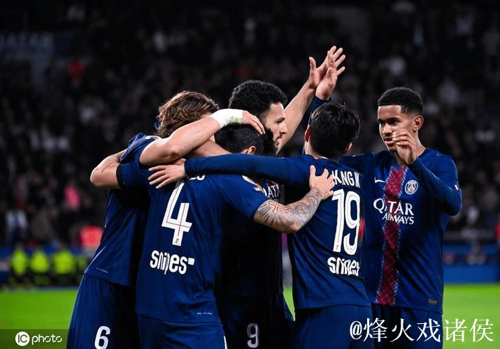 法甲-中卫双星齐建功 巴黎圣日耳曼2-0击败欧塞尔