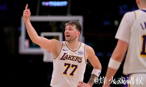 詹姆斯26分10助攻创里程碑,东契奇36分9助,湖人主场逆袭灰熊 詹姆斯26分10助攻创里程碑,东契奇36分9助,湖人主场逆袭灰熊